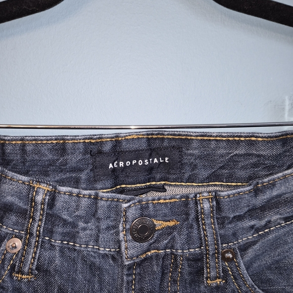 Aeropostale Men's Dark Wash Relaxed Fit Jeans - Picture 2 of 5